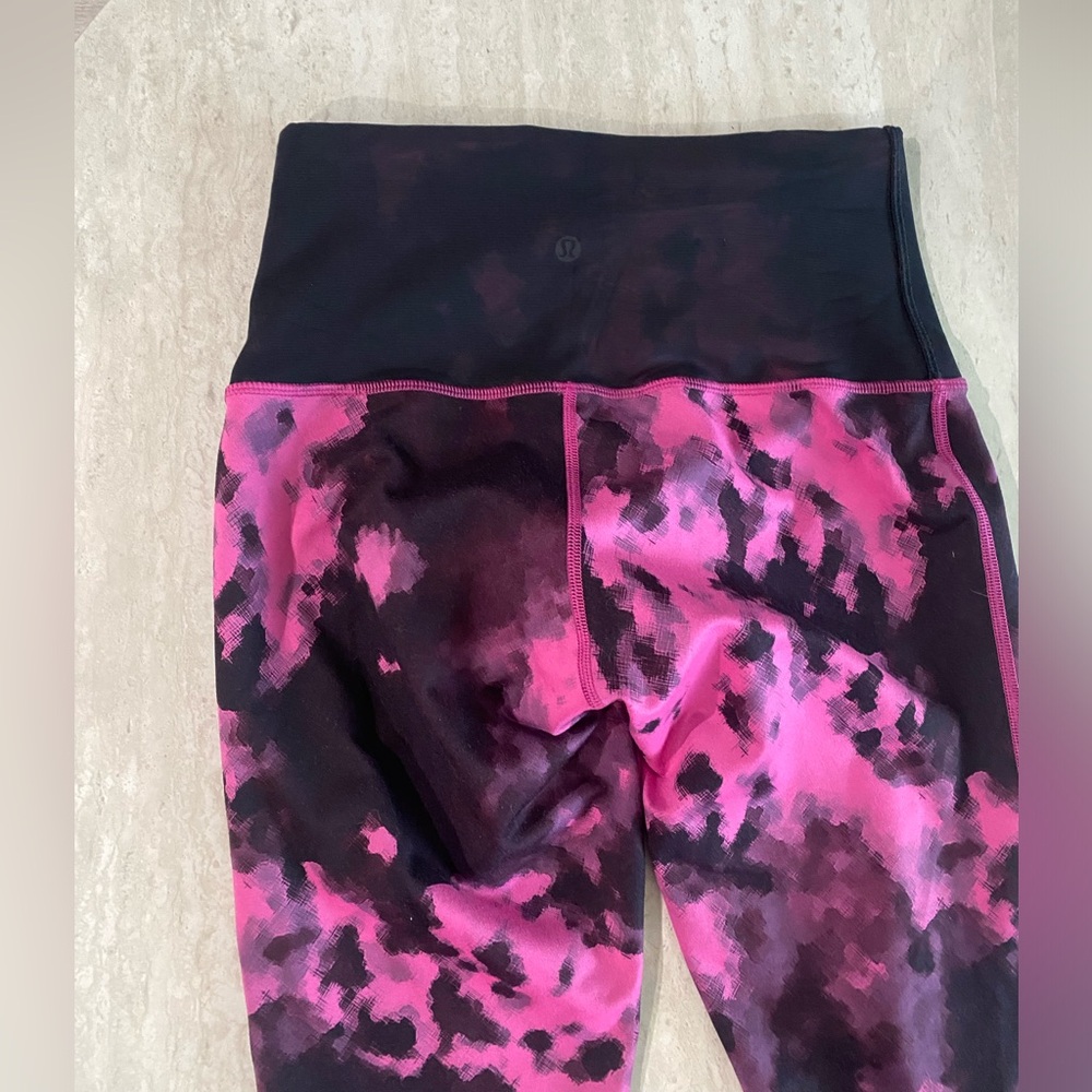 Lululemon Blooming Pixie Raspberry Black Sweaty E… - image 4